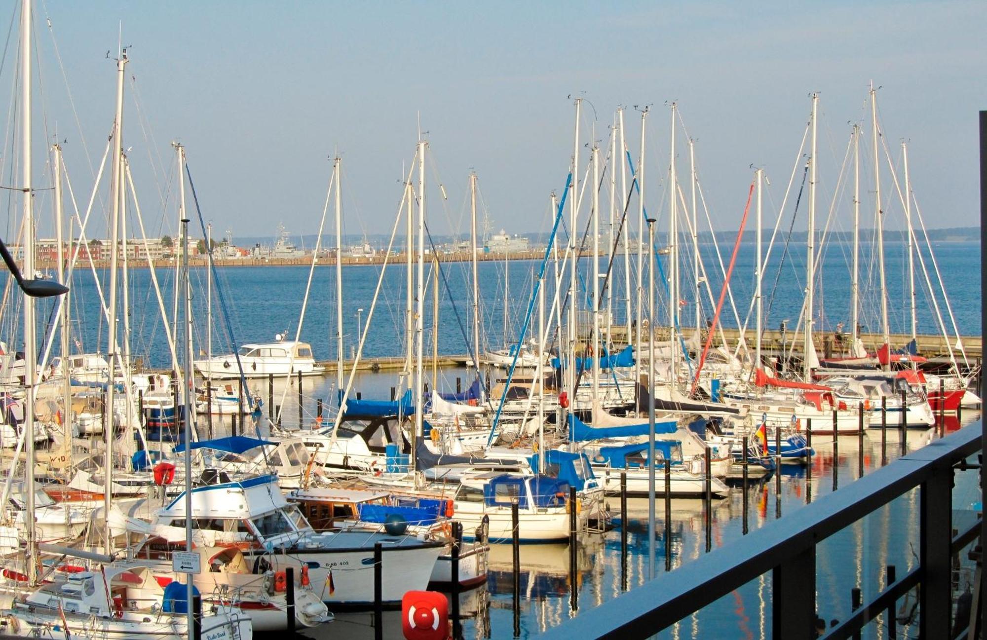 Apartment 12 - "Silbermoewe I" - Blickrichtung Yacht- Und Binnenhafenoffenes Meer Eckernförde Exterior foto